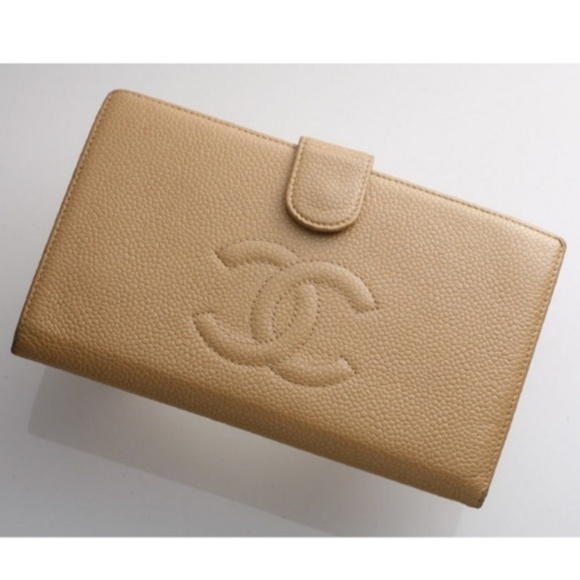 CHANEL Handbags - 100% Auth Chanel Beige Caviar Skin Bifold Long